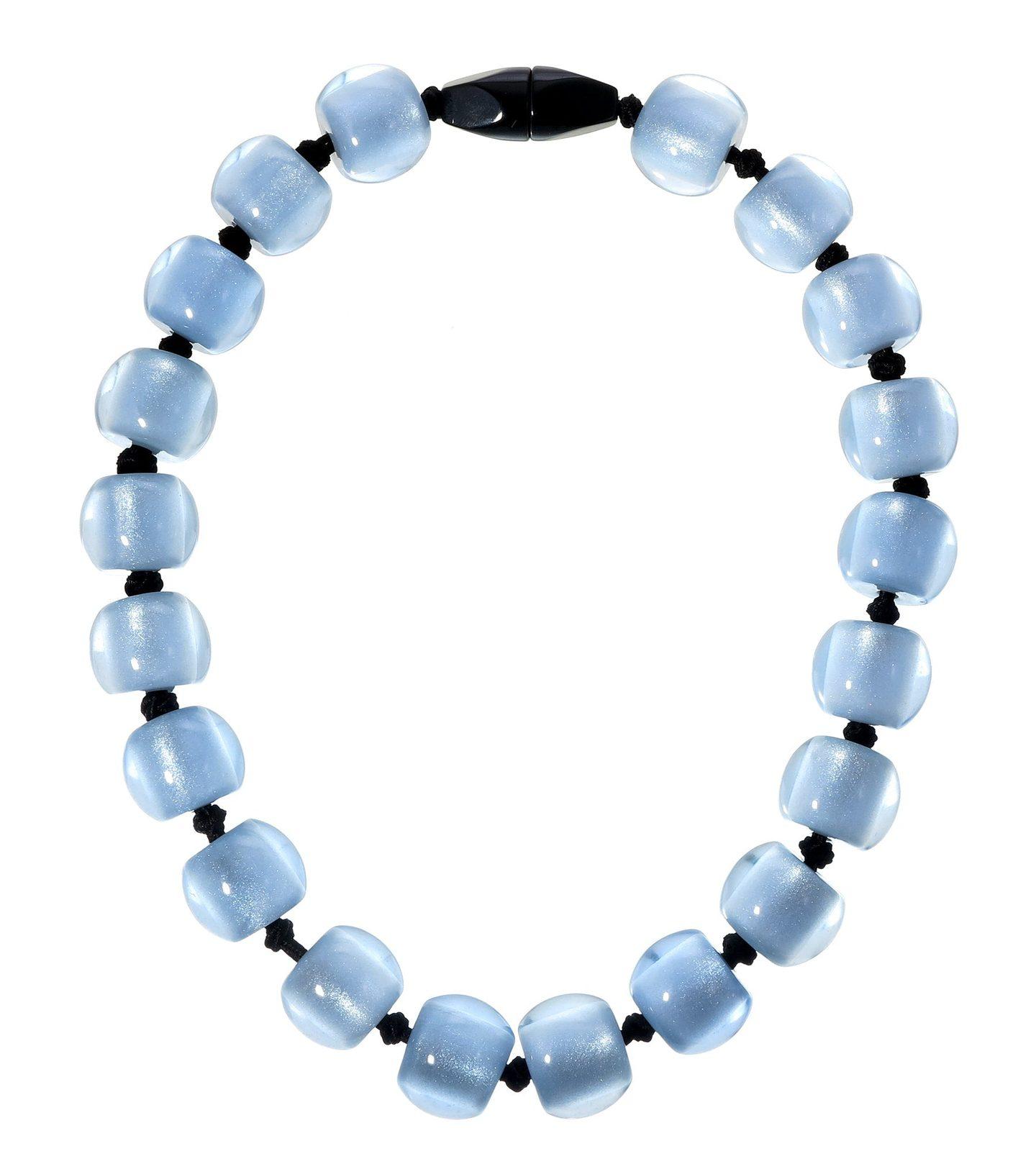 COLOURFUL BEADS 20-Bead Magnet Necklace — Periwinkle Blue